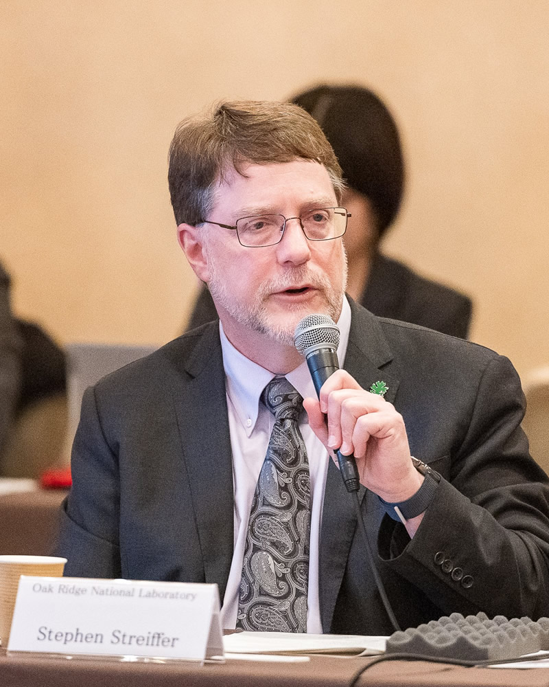 Stephen Streiffer氏